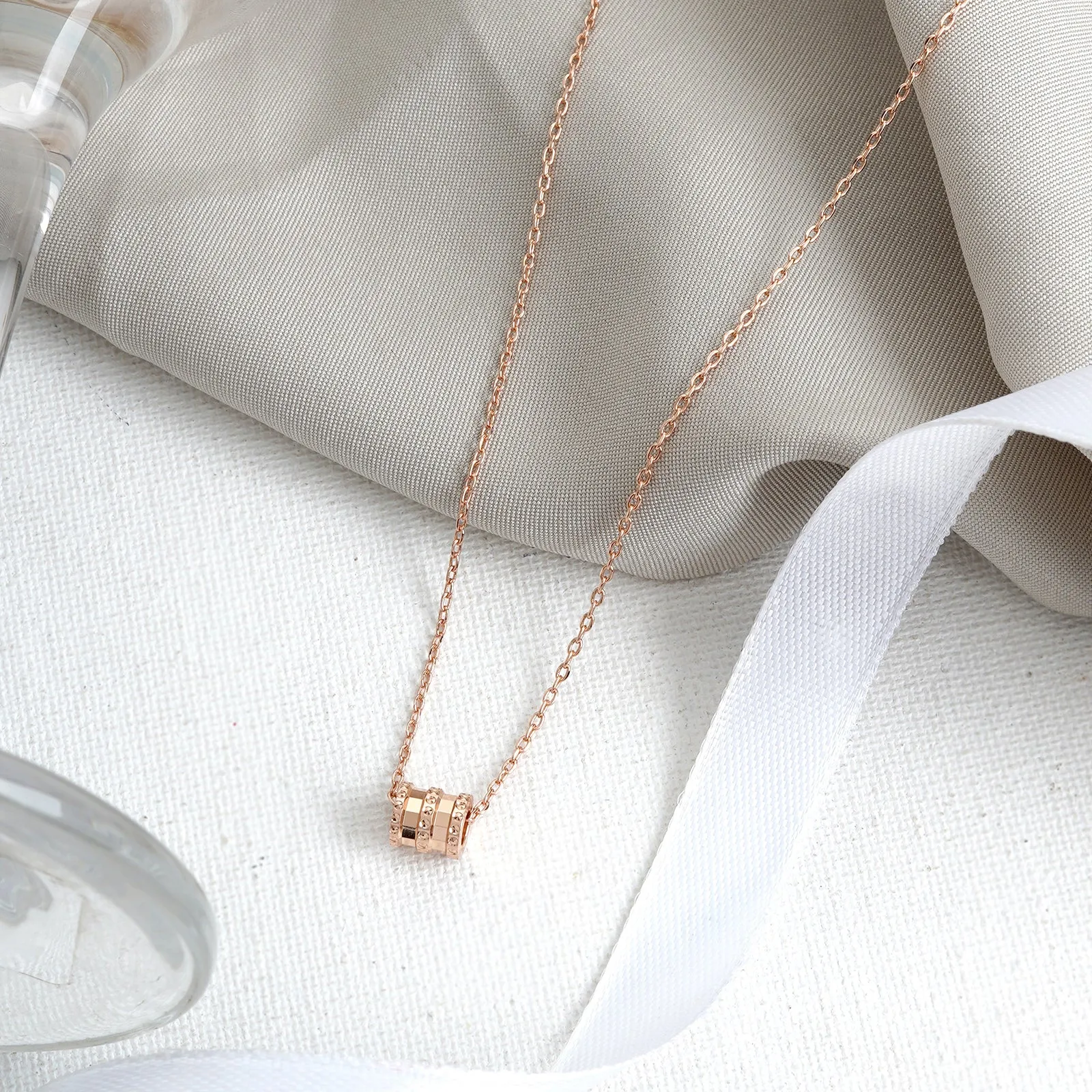 Auburn Barrel Rose Gold Necklace