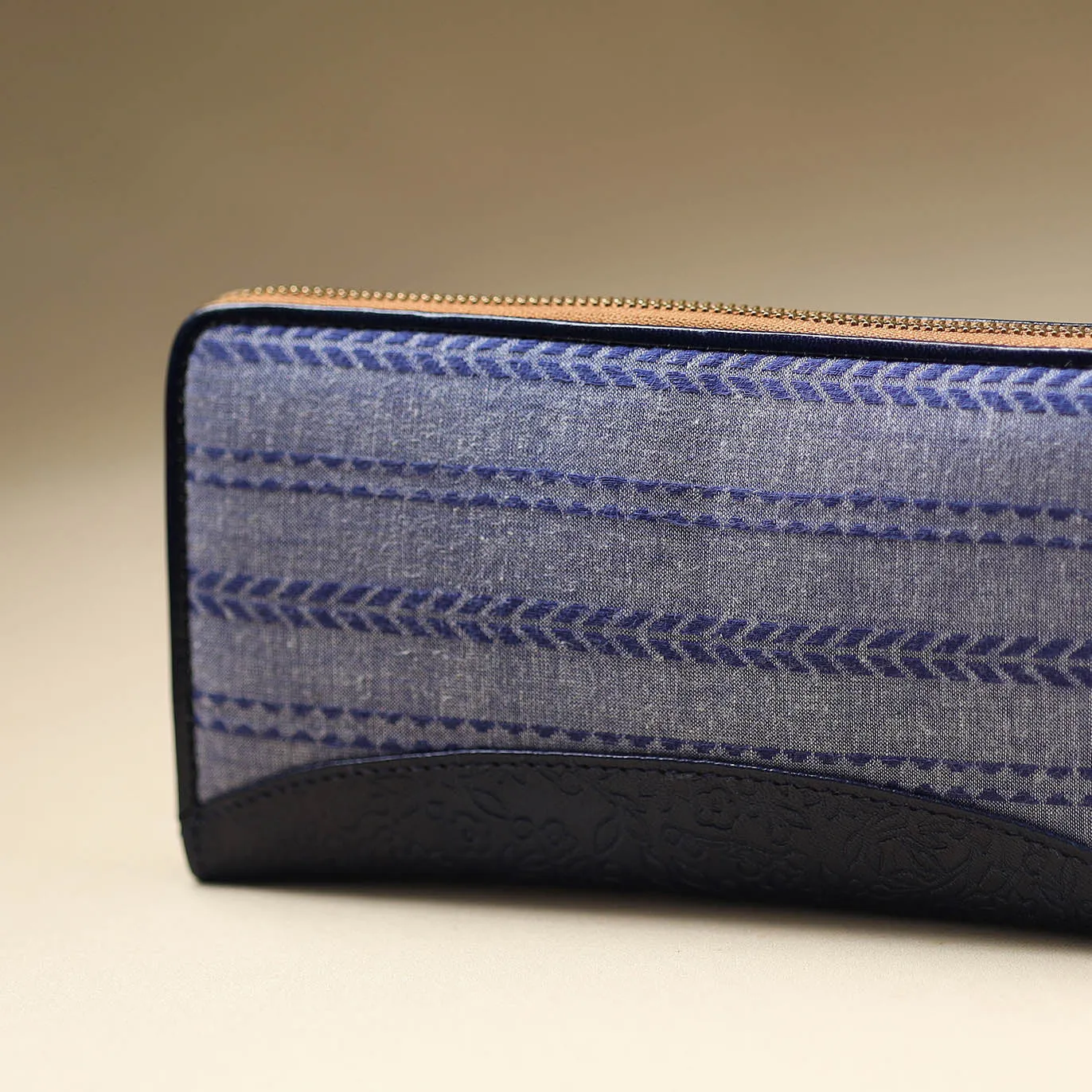 Grey - Handcrafted Jacquard Weave Leather Wallet