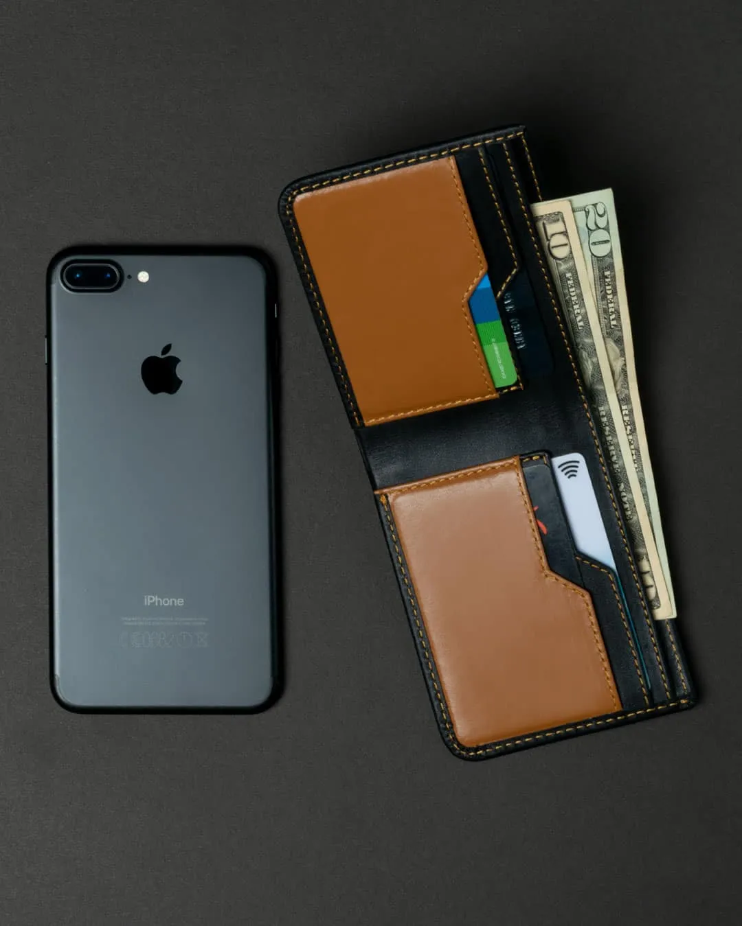 Light - Slim Bifold Wallet