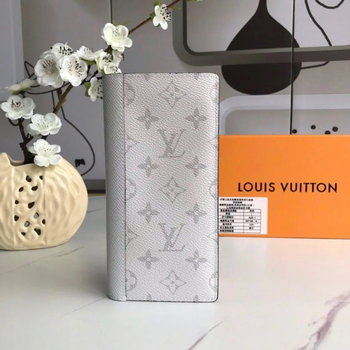 Luxury Wallets - LOV - 6050