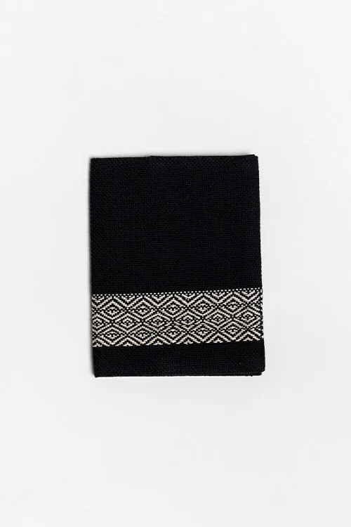 One 'O' Eight Knots Leher Hand-Woven Passport Holder